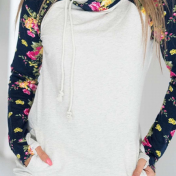 New Ampersand Double Hoodie M/L - Picture 3 of 3